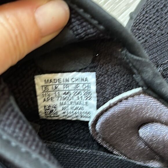 Adidas Men's Yeezy Boost 350 V2 Shoes Black 11.5‎ New With Box - Picture 14 of 14